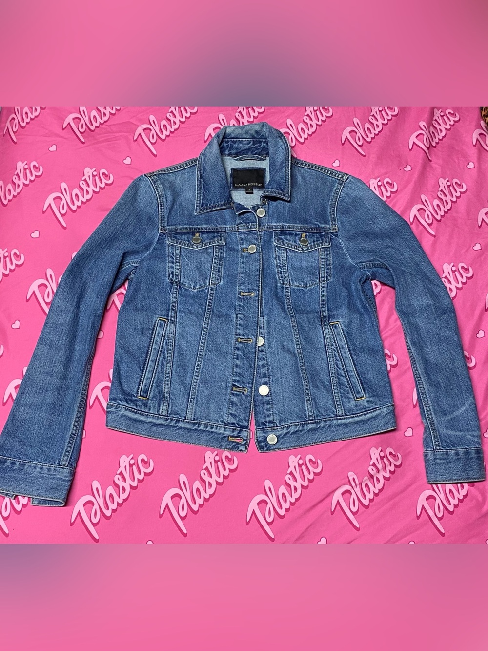 NWOT Banana Republic Denim Jean Trucker Jacket Pockets Collared Button Up Coat